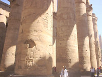 Luxor, Grand columns
